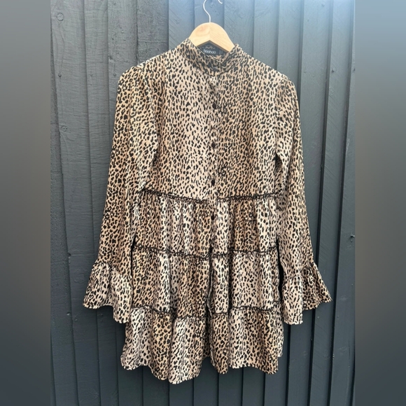 women’s tiered dress lightweight fashion - Picture 1 of 5